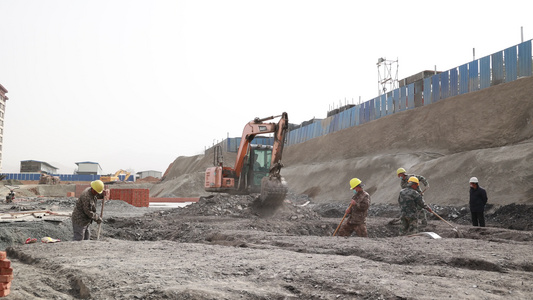 工地施工干活挖掘机工作干活建筑工地视频