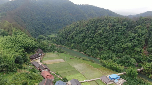 航拍美丽乡村农业种植农田视频