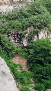 悬崖上的观景电梯航拍视频潭溪山视频