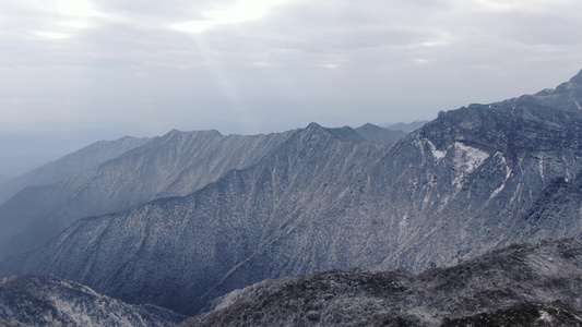 贵州梵净山5A景区冬天雪景航拍视频