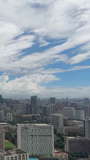 广州雨后的蓝天白云中信广场34秒视频
