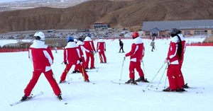 冬季滑雪16秒视频