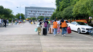 9月大学学生开学返校场景空镜头合集 4k112秒视频