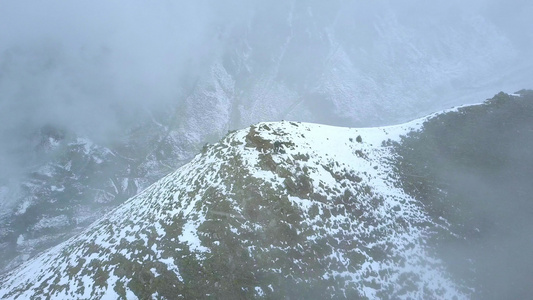 四川四姑娘山巴朗山视频