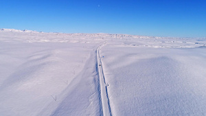 雪天公路39秒视频