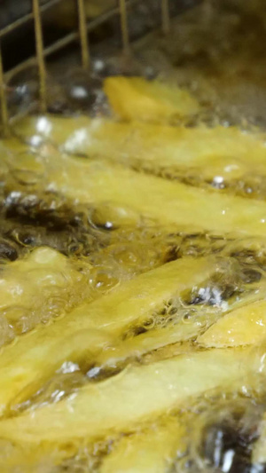炸薯条土豆条油炸实拍美食24秒视频