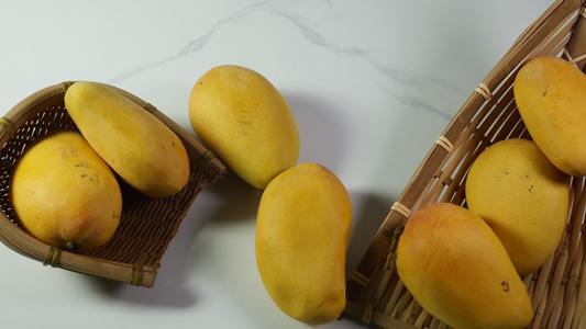 芒果芒果展示水果新鲜的芒果大芒果视频