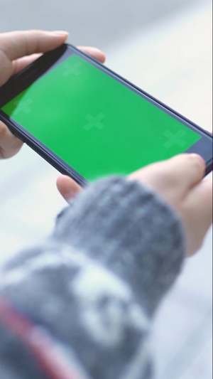 手操作含有绿屏手机13秒视频