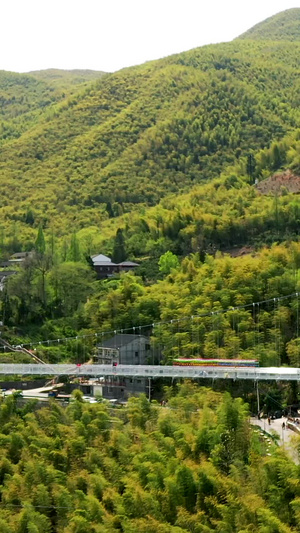 航拍山沟沟高空玻璃栈道玻璃桥119秒视频