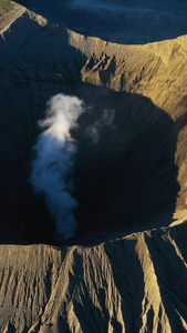 布罗莫火山爆发前夕航拍视频印度尼西亚视频