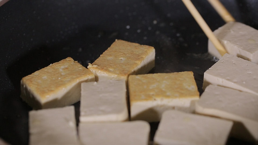 煎豆腐炸豆腐臭豆腐 [臭干]视频