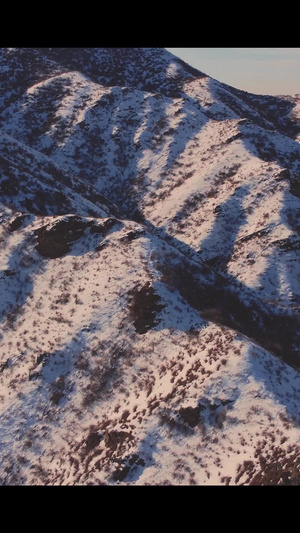 航拍天山雪山21:928秒视频