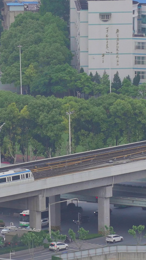 航拍城市轨道交通城际列车交汇立交桥素材城市素材29秒视频