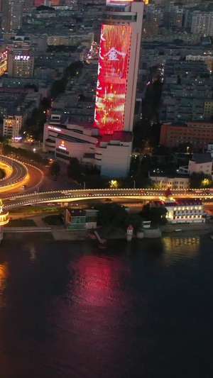哈尔滨松花江公路大桥夜景航拍视频哈尔滨城市风光30秒视频