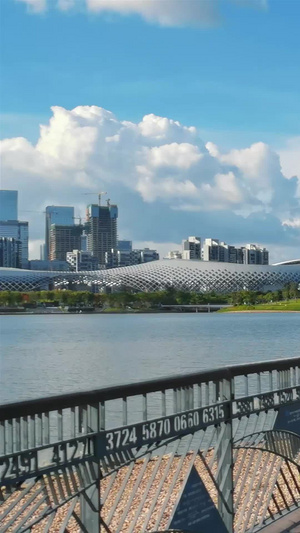 城市夏天海边风景长廊风光空镜延时滨海长廊23秒视频