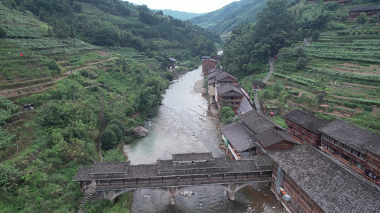 桂林龙脊河[穿岩]视频