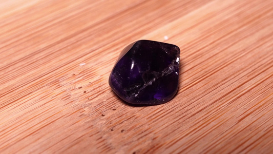 乌拉圭紫水晶矿石视频