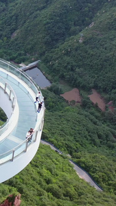 郑州伏羲山红石林玻璃环廊红石林景区视频