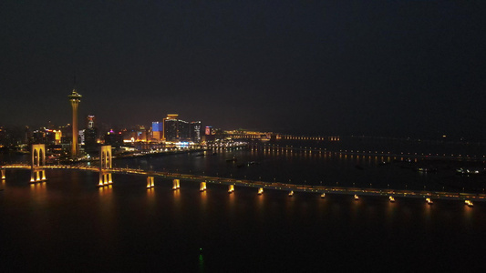 航拍澳门塔西湾大桥夜景[吐尔]视频