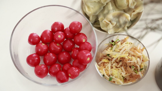 女孩吃饭用餐 视频