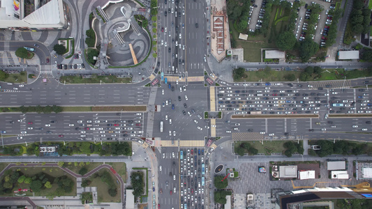 城市十字交叉路口拥堵交通东莞大道鸿福路交叉航拍视频