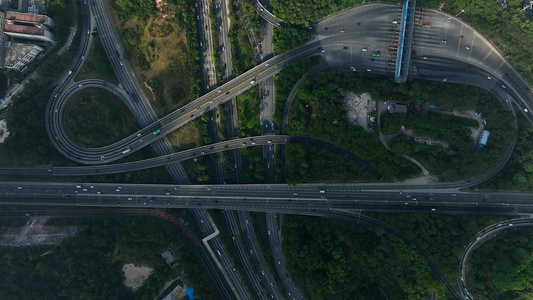 航拍云端下的深圳高速公路视频