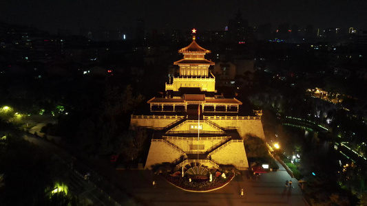 航拍山东济南解放阁夜景视频