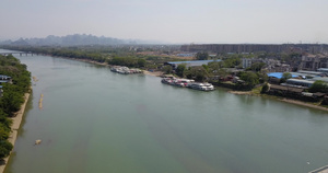 航拍实拍高清漓江上的旅游船18秒视频