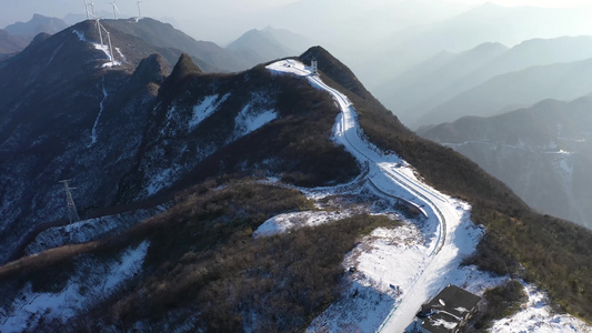 高山雪景视频