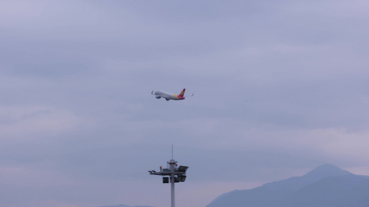 云南凤凰机场飞机起飞降落4k视频
