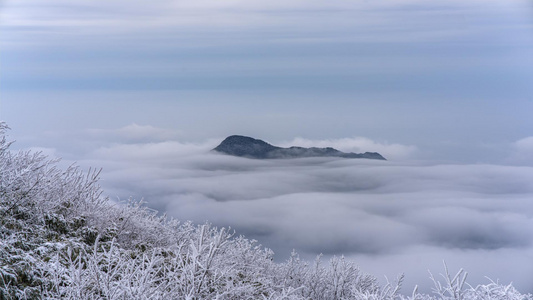 8K金佛山雪上雪顶云海延迟拍摄视频