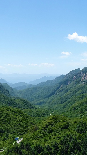 秦岭分水岭以南航拍秦岭旅游52秒视频