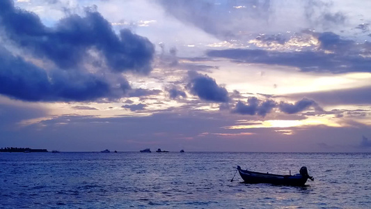 夕阳下的海面视频