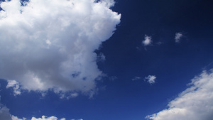 清蓝蓝蓝天空美丽的云朵空间天气15秒视频