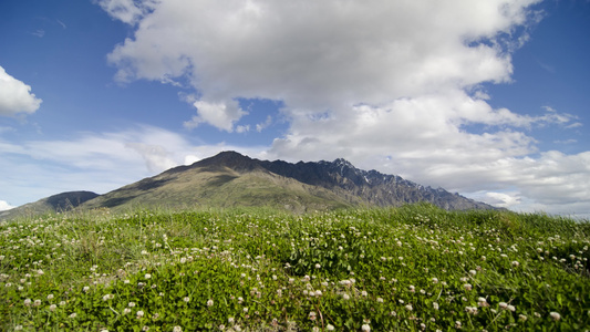 时折叠的山峰视频