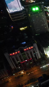 航拍城市十字路口交通夜景红绿灯视频
