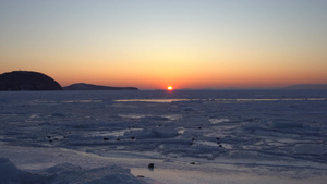 海面冰冷的日落风景如日落20秒视频