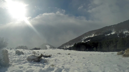 山雪地平雪时间折叠视频