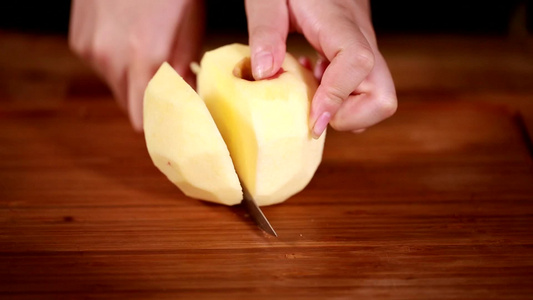 切苹果削苹果洗苹果处理水果视频