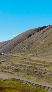 航拍川西高原秋季风光旅游目的地视频