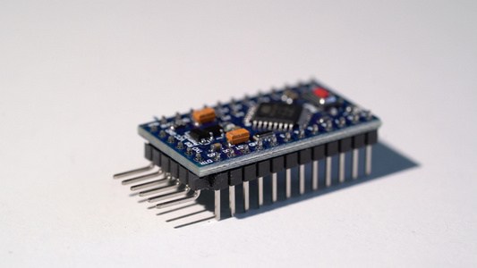 用于电子工程原型Arduino纳米微控制器视频