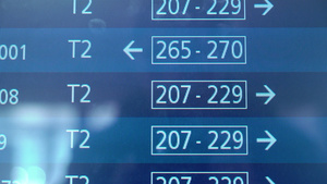 机场时间表离境飞行信息更新国际航班8秒视频