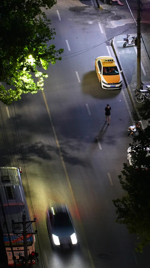 航拍城市夜晚道路交通川流不息的车流素材夜景素材50秒视频