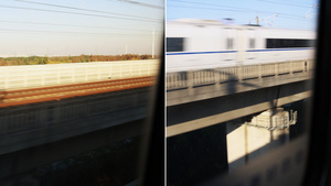 行驶列车窗外的列车轨道33秒视频