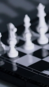 延时拍摄国际象棋棋盘光影延时摄影素材益智游戏视频