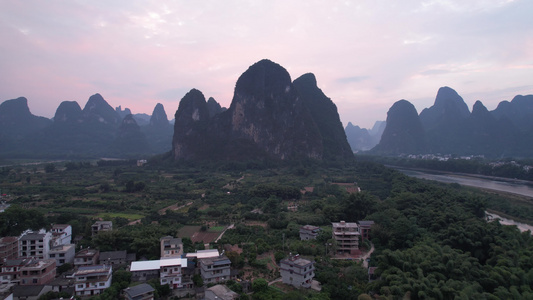 航拍傍晚兴坪旅游风景区视频