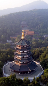 航拍清晨杭州西湖雷峰塔古建筑视频