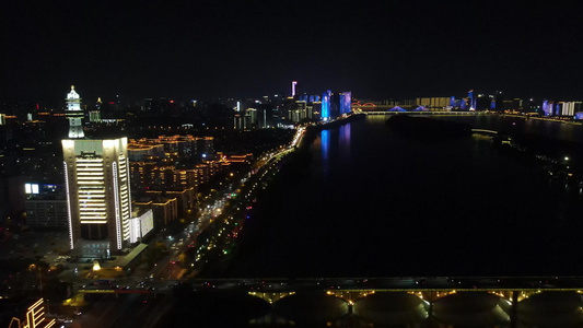 湖南长沙城市湘江橘子洲夜景灯光航拍 视频