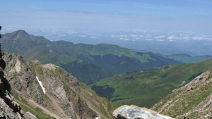 比利牛山脉全景13秒视频