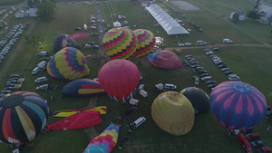 日出许多热气球升天21秒视频